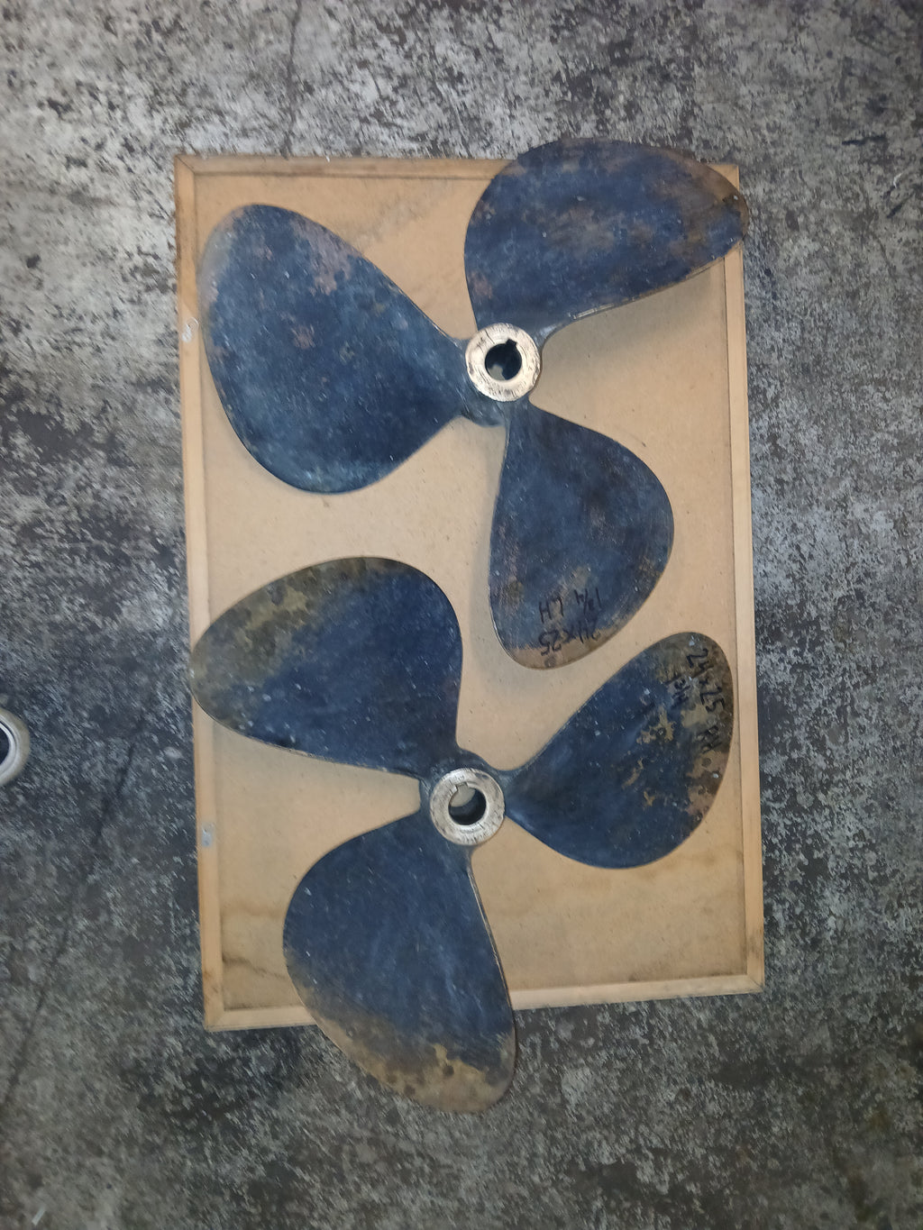 Pair of Michigan Dyna Jet 3 Blade Bronze Propellers 24x25 RH and LH 1 3/4 Shaft