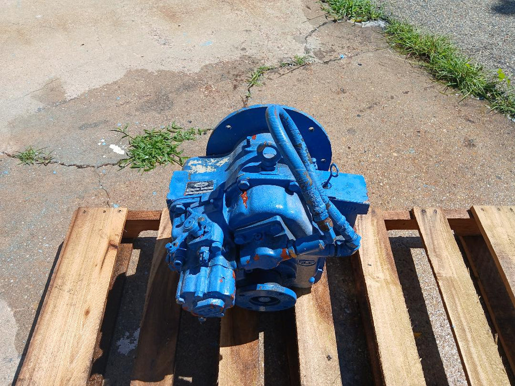 USED TWIN DISC MG5055/A MARINE TRANSMISSION GEARBOX 2:1 RATIO. GOOD CONDITION, RUNNING TAKE OUT.