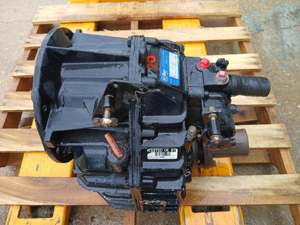 USED ZF HURTH MARINE TRANSMISSION GEARBOX HSW-630 V1 2.5 TO 1 RATIO