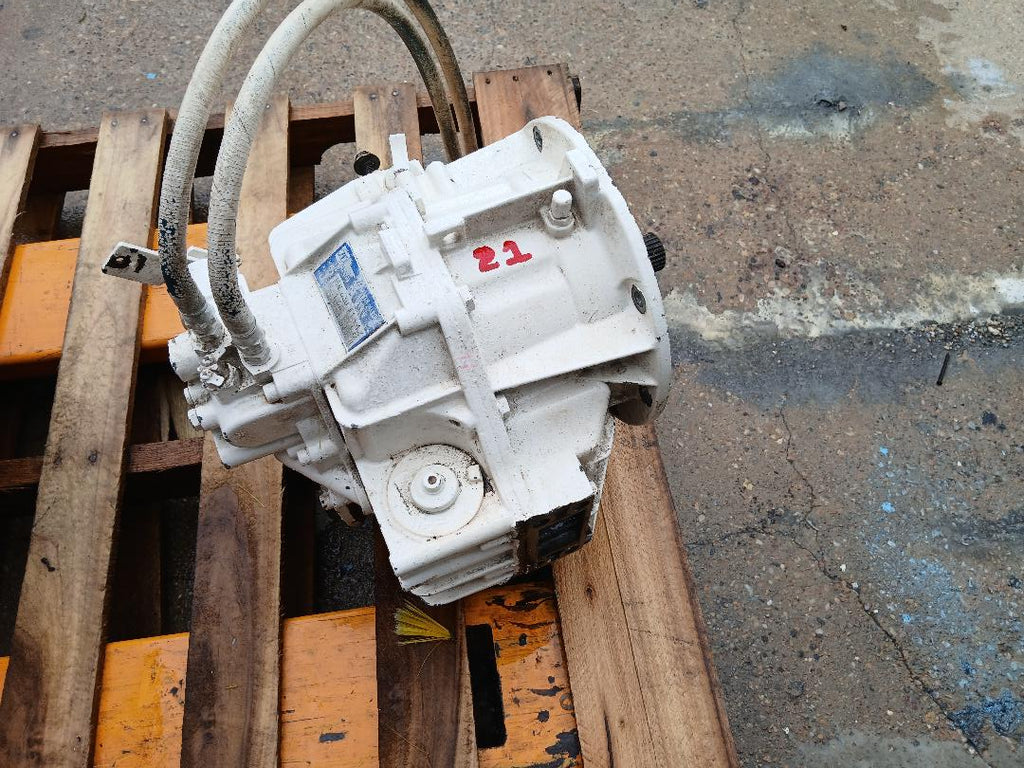 USED ZF HURTH MARINE TRANSMISSION GEARBOX HSW-630 A1 1.6:1 GEAR RATIO